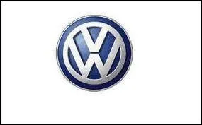 Quel est le nom de cette marque de voiture ?