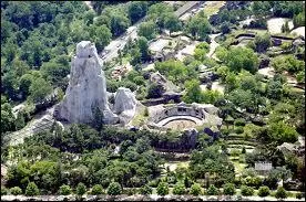 Le premier atterrit au milieu...