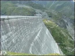 Le plus haut barrage-poids du monde se trouve en Valais. Comment se nomme-t-il ?