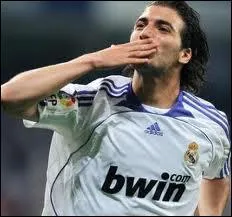 Quant  Gonzalo Higuain, bien qu'Argentin, on le surnomme...