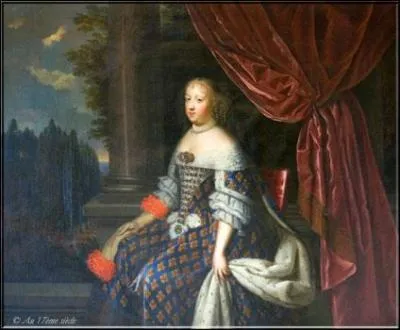 Avec qui est-il finalement contraint par sa mre de se marier ?