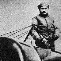 Mort au combat en 1918, ce pilote effectua la 1re traverse de la Mditerrane en 1913 :