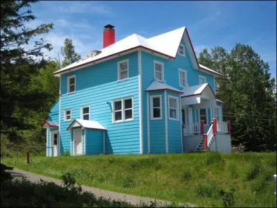 San Francisco se lve, San Francisco se lve, San Francisco. O tes-vous ? Lisa et Luc, Sylvia attendez-moi. C'est une