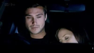 Qu'apporte Jess  Becker lors de sa surveillance d'Ethan ?