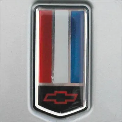 A quelle marque de voiture appartient ce logo ?