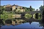 Aux rives de la Snouire, rivire affluente de l'Allier voici le village et son abbaye du XIe s. , fonde par Robert de Turlande pour les bndictines. C'est...