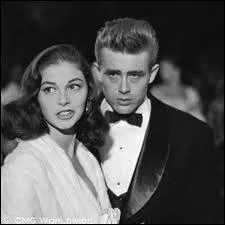 De quelle actrice tait-il tomb amoureux lors du tournage ' A l'Est d'Eden' ?