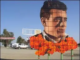 O se situe ce mmorial James Dean,