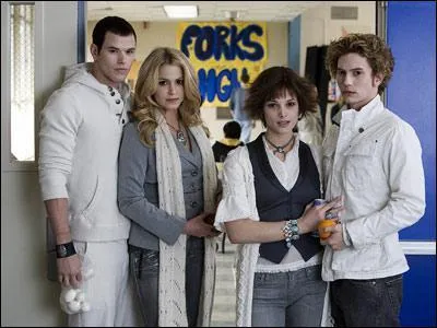 Grce  qui Bella va-t-elle garder son bb ?