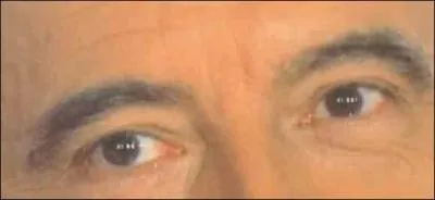 Ces yeux sont  ... .