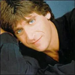 Auteur, compositeur, chanteur et maire, n le 24 juillet 1949. Il a cr les Editions de l'Ecritoire. Chansons clbres : 'Prendre un enfant', 'La Langue de chez nous'