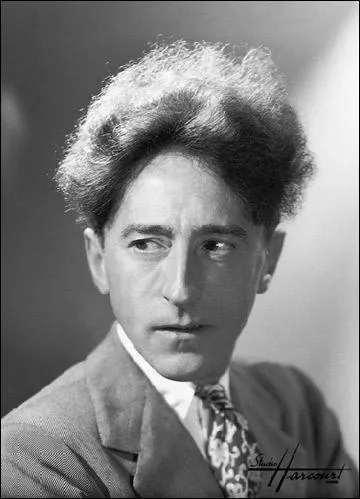 N le 5 juillet 1889, pote, dramaturge, peintre et cinaste, auteur des pices 'La Machine infernale', 'Les Parents terribles', 'Antigone', 'Orphe'