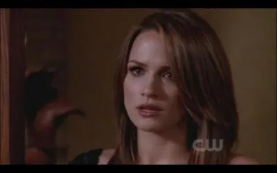 A prsent, l'avant dernire question concernant l'pisode 713. Qui Quinn a-t-elle vu ?