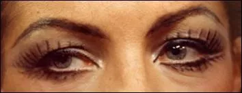 Ce regard appartient  ...