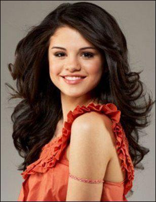 Quel est le prnom entier de Selena Gomez ?