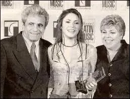 Comment s'appelle sa mre ?