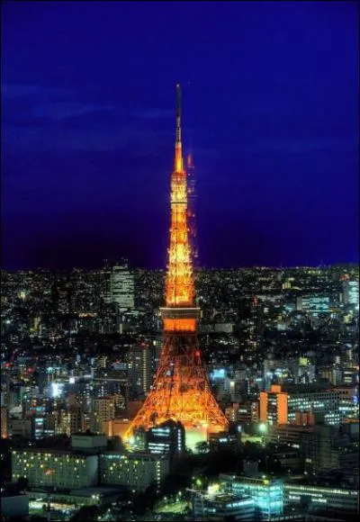 O se trouve cette tour construite sur le modle de la Tour Eiffel en 1958 ?