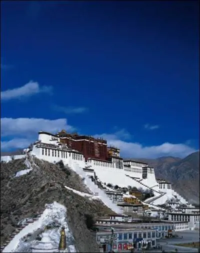 Quel est ce monument situ  Lhasa, au Tibet ?