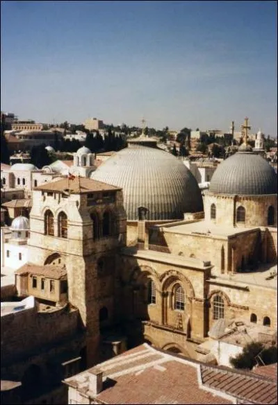 Pourquoi l'glise du Saint-Spulcre  Jrusalem est-elle particulirement importante pour les chrtiens ?