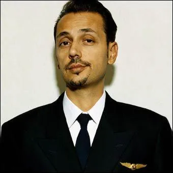 Comment se nomme ce DJ ?