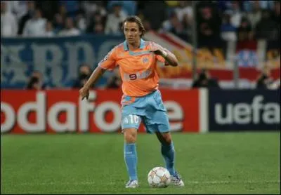 Qui est ce footballeur ?