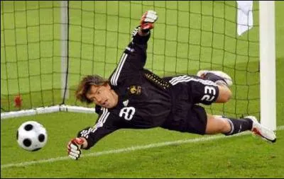 Qui est ce footballeur ?