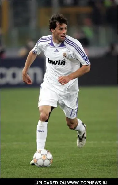 Qui est ce footballeur ?