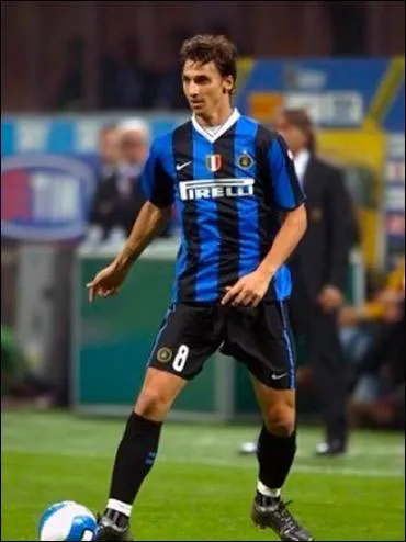 Qui est ce footballeur ?