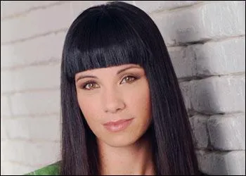 Qui est cette animatrice TV ?