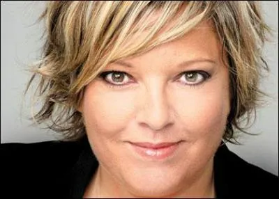 Qui est cette animatrice TV ?