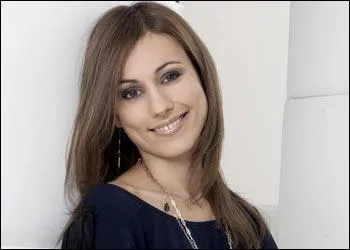 Qui est cette animatrice TV ?