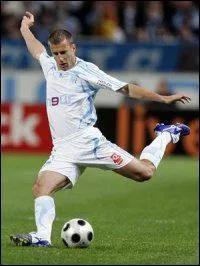 Qui est ce footballeur ?