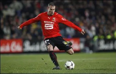 Qui est ce footballeur ?