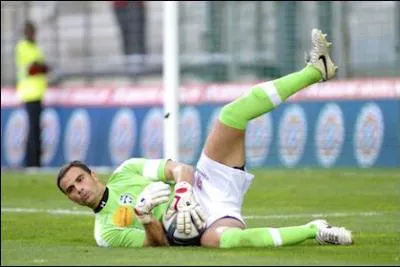 Qui est ce footballeur ?