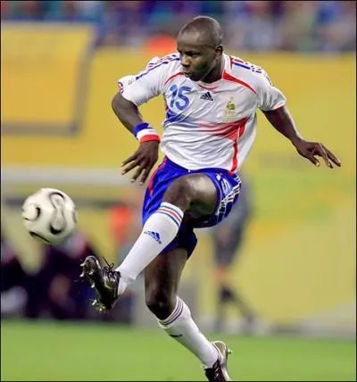 Qui est ce footballeur ?