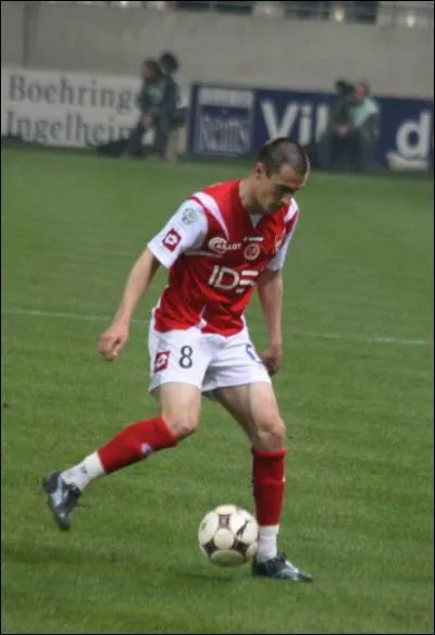 Qui est ce footballeur ?