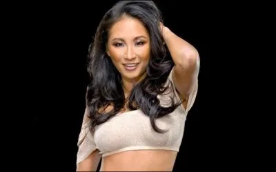 Qui est cette catcheuse ?