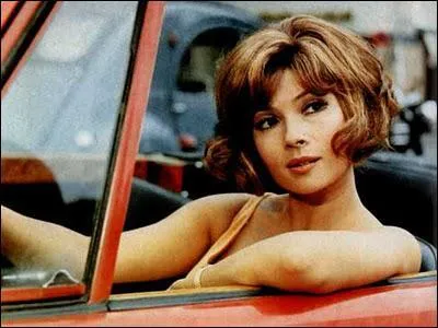 Qui est cette actrice des annnes 50 ?