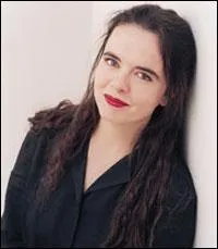 Qui est cette crivain ?