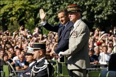 La dernire garden party de l'Elyse a eu lieu en 2009. Au nom de l'Etat modeste, Nicolas Sarkozy avait rduit le nombre d'invits d'un tiers, le ramenant ...