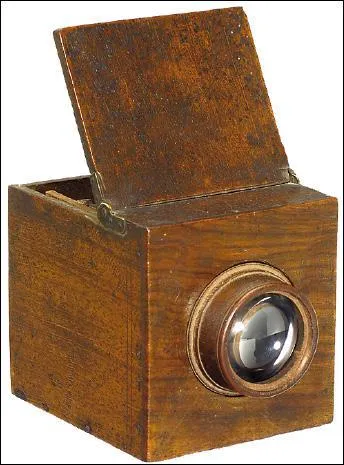 Quel inventeur ralise le premier clich photographique en 1816-1826 ?