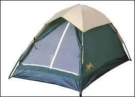 Comment s'appelle cet abri en toile que l'on installe en plein air ?