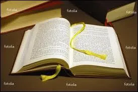 Qui a écrit 'La mort du petit cheval' ?