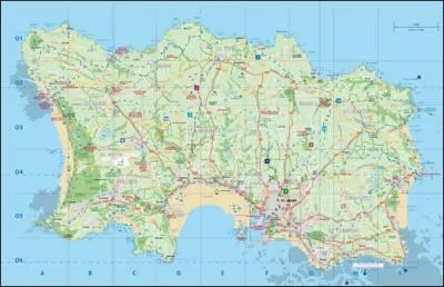 Il s'est aussi exil sur deux les de la Manche, Guernesey et...