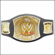 Qui est le champion de la WWE ?