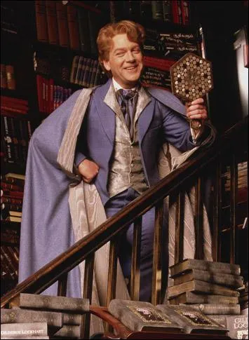 Combien de fois Gilderoy Lockhart a-t-il remport le prix du sourire le plus charmeur par les lectrices de Sorcire-Hebdo ?