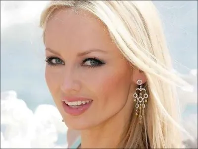 Comment s'appelle cette clbrit ?