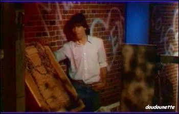 Quel est le nom de la chanson appartenant  ce clip ?