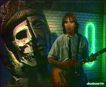 Quel est le nom de la chanson appartenant  ce clip ?