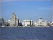 Qui chantait Manchester et Liverpool ?